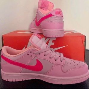 COPY - New Pink Nike dunks